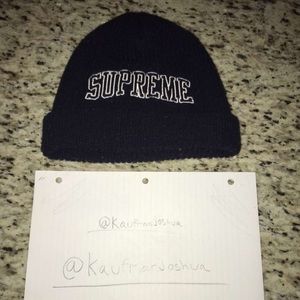 Supreme Loose Gage Arc Logo Beanie